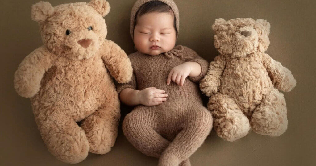 1 歳 の子を自宅 保育 していてお昼寝している画像